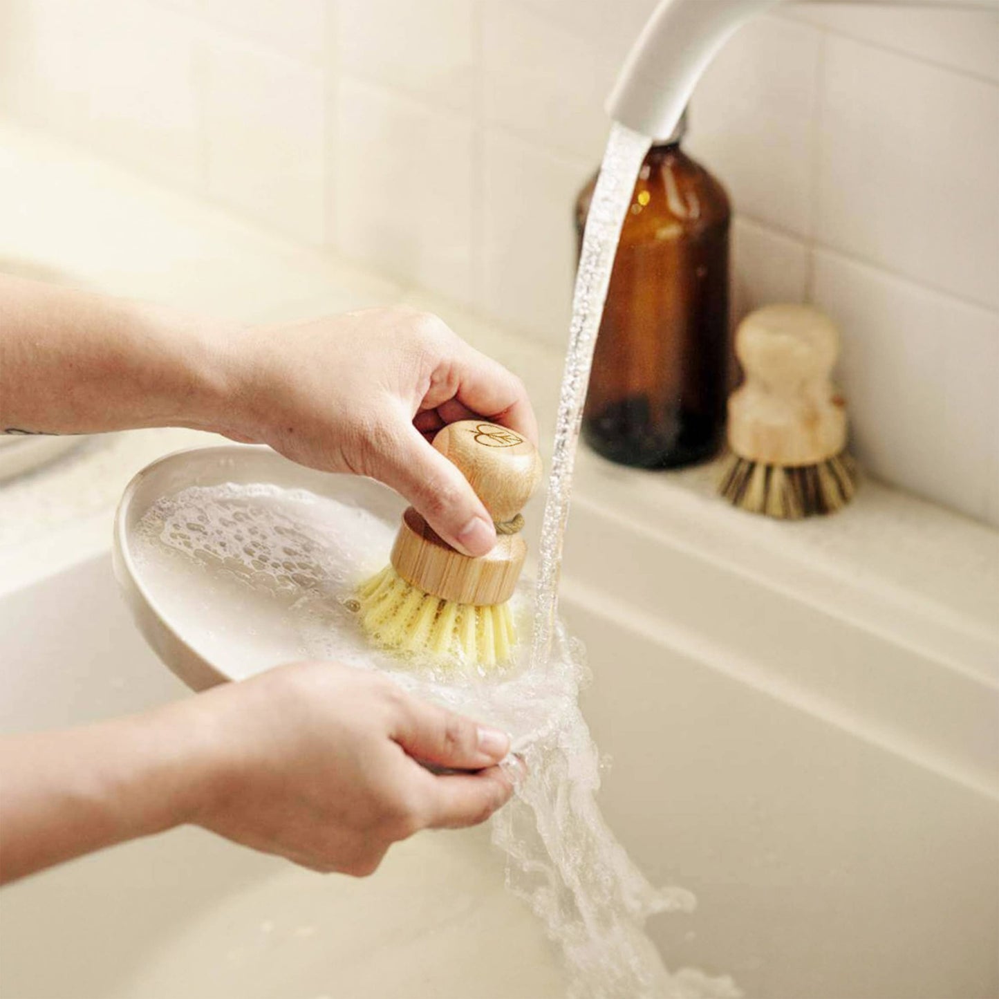Natural Cleaning Dish Brush