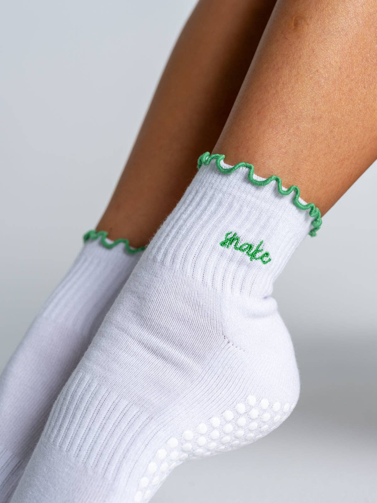 Ruffle Grip Socks - Snake