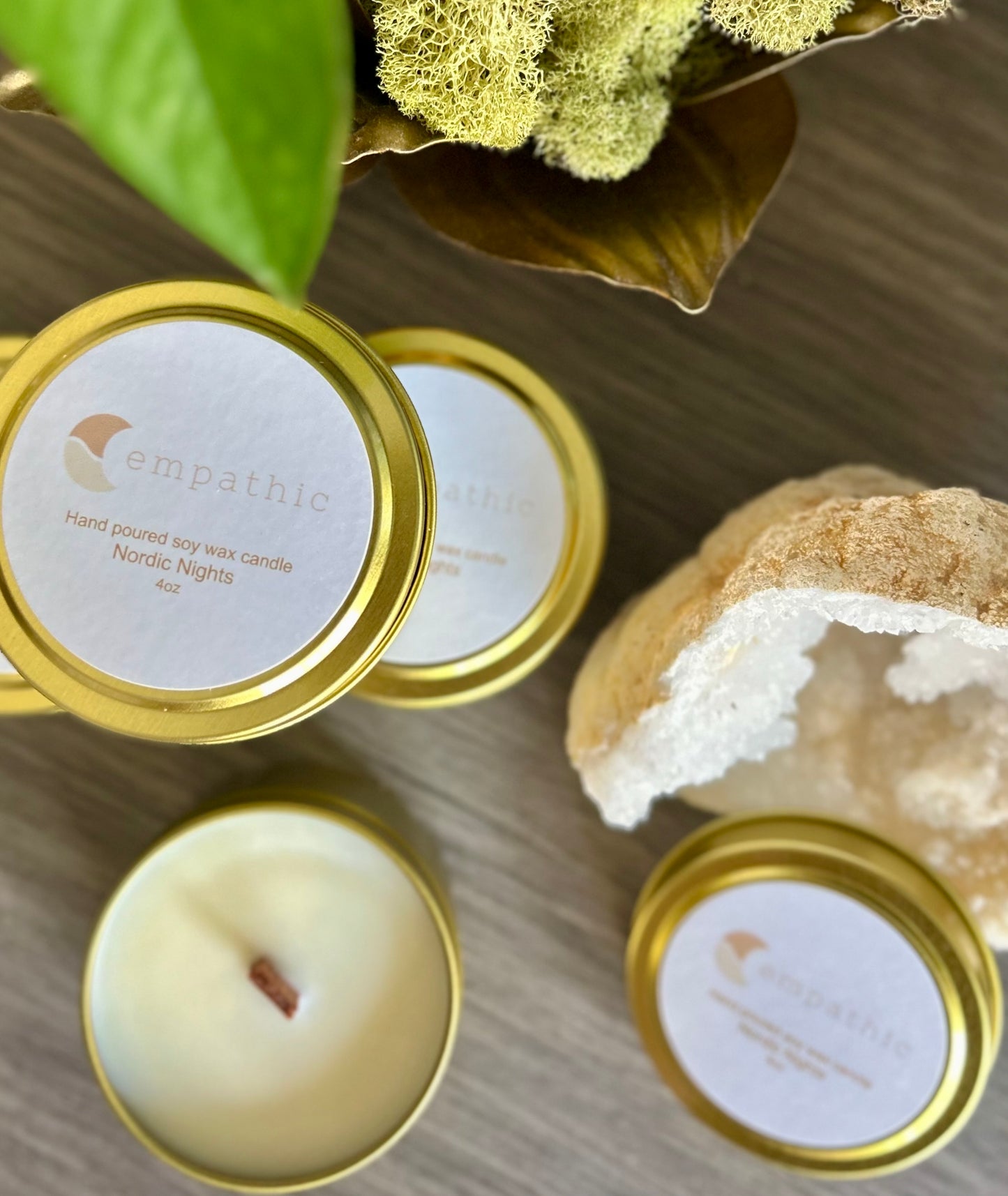Empathic Private Label Wood Wick Handpoured Soy Wax Candle in Nordic Nights